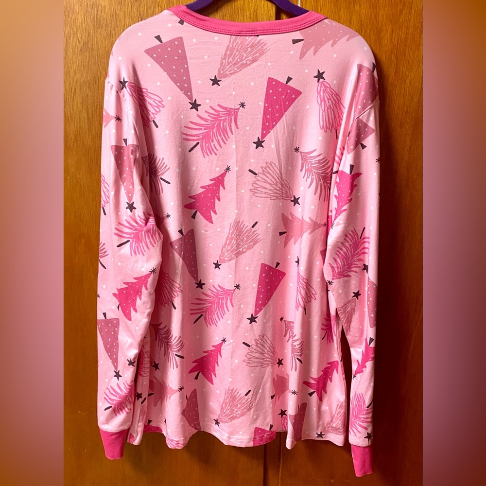 Shirley & Stone Boutique Holiday Pajamas NWOT - Picture 6 of 16